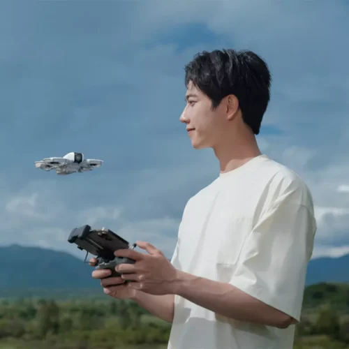 DJI Neo Fly More Combo - DJI Kuwait - Alezay Kuwait