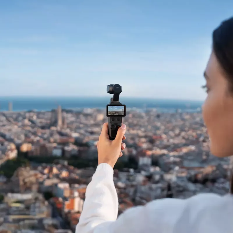 DJI Osmo Pocket 4 Creator Combo - 1″ CMOS Pocket Gimbal Camera 14 DJI Osmo Pocket 4 Standard Combo - DJI Kuwait - Alezay Kuwait